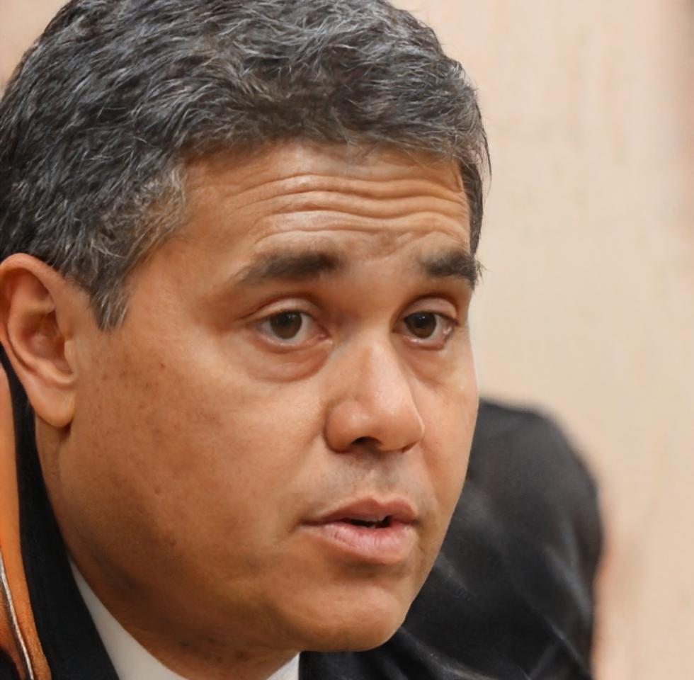Carlos Ruiz, Director Financiero